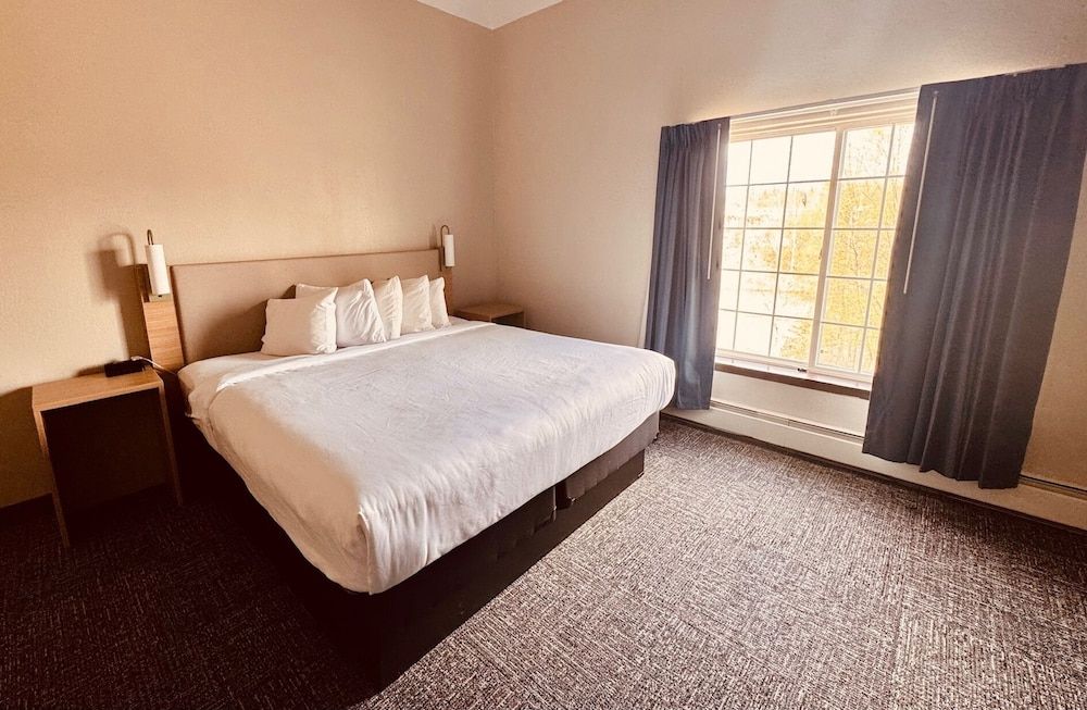 Deluxe Room, 1 King Bed, Non Smoking