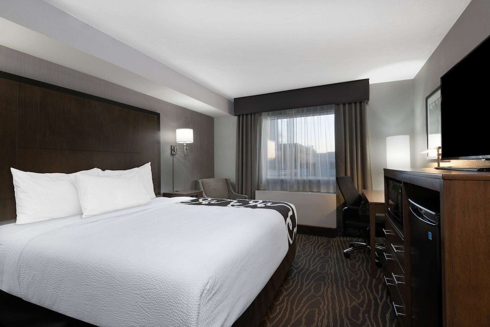 Room, 1 King Bed, Non Smoking