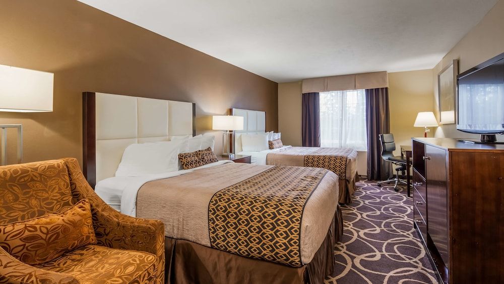 Standard Room, 2 Queen Beds, Non Smoking, Refrigerator & Microwave