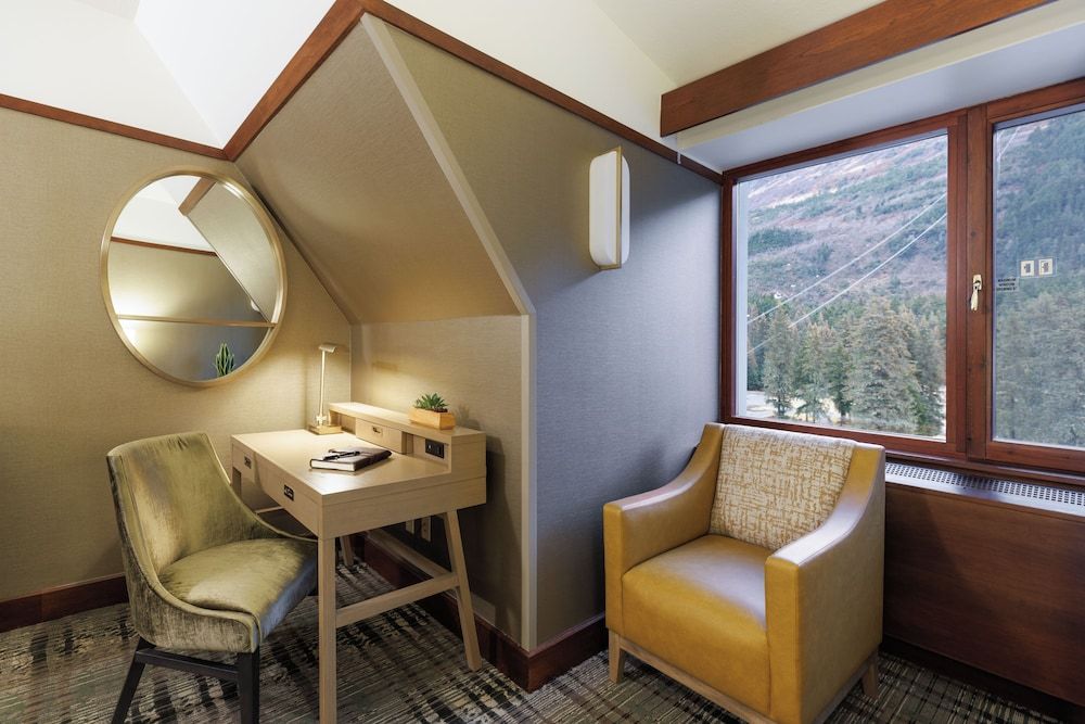 Alyeska Resort Black Diamond Floor, Executive Suite, 1 King Bed, Non Smoking, Business Lounge Access 7