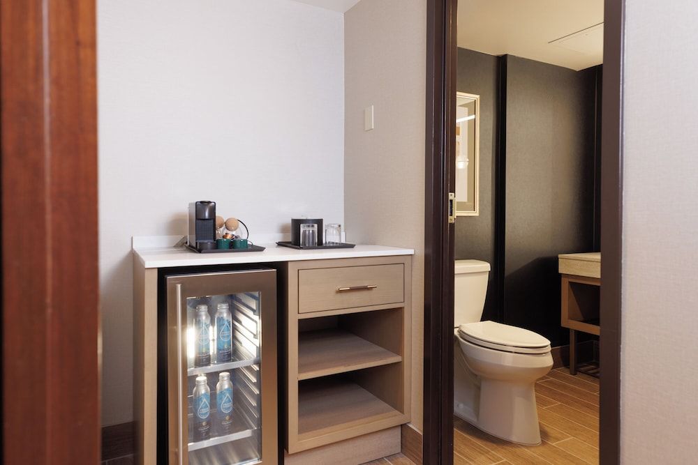 Alyeska Resort Black Diamond Floor, Executive Suite, 1 King Bed, Non Smoking, Business Lounge Access 8