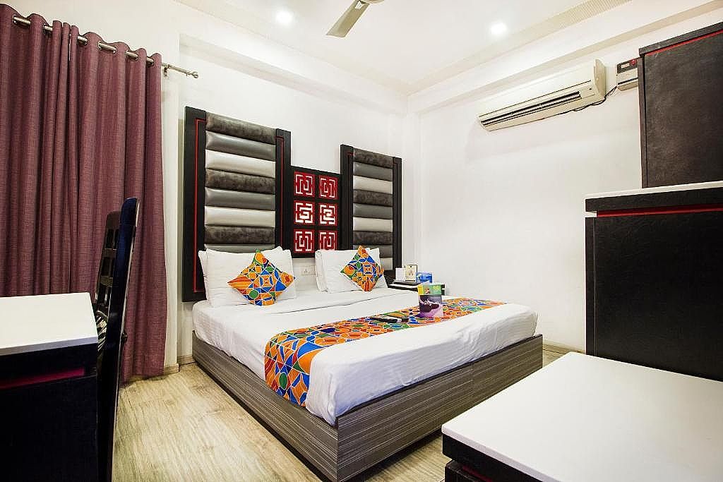 Compact Room