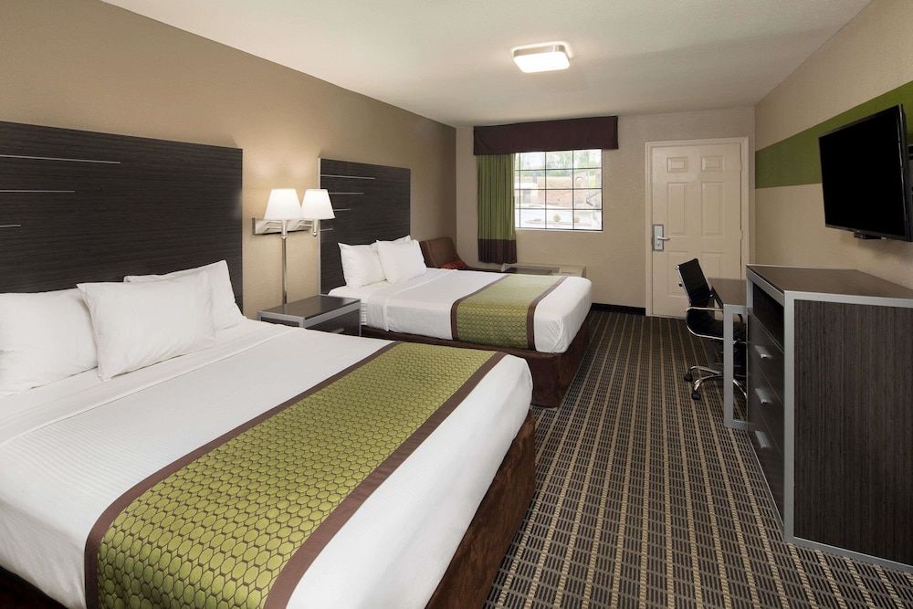 Room, 2 Queen Beds, Non Smoking (Pet-Friendly)
