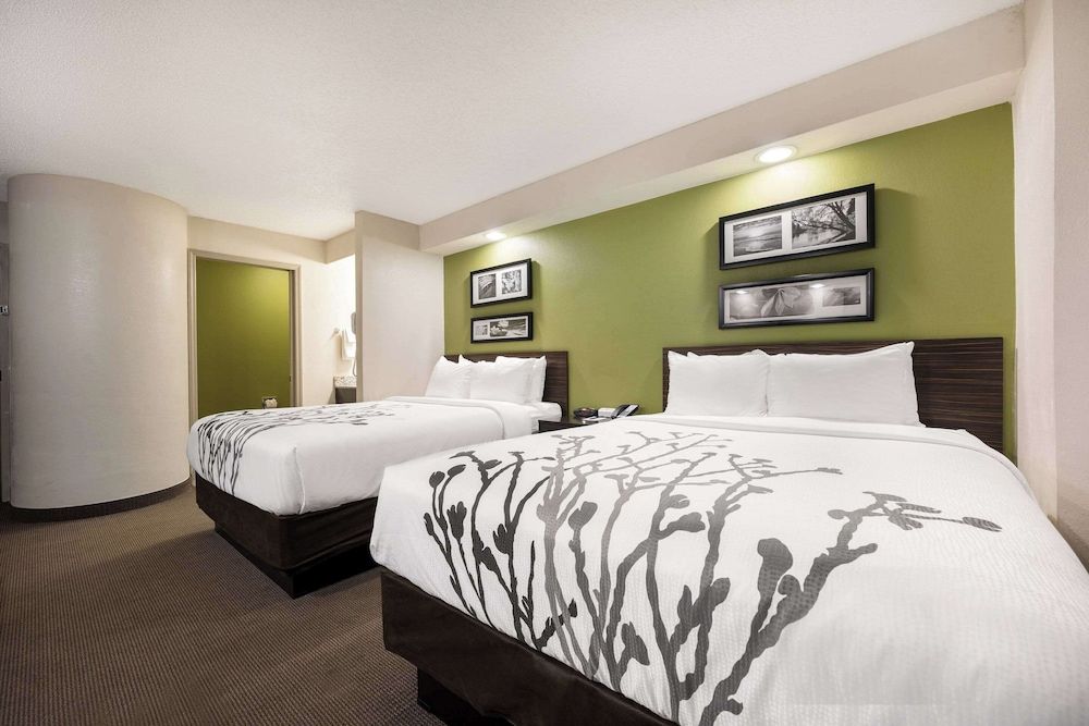 Standard Room, 2 Queen Beds, Non Smoking
