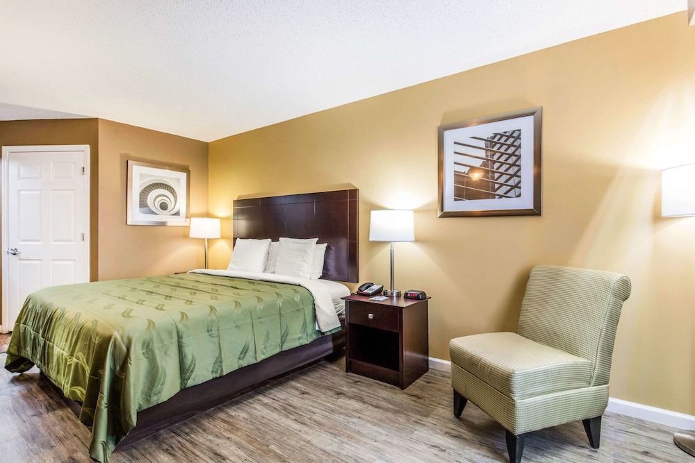 Standard Room, 1 King Bed, Non Smoking