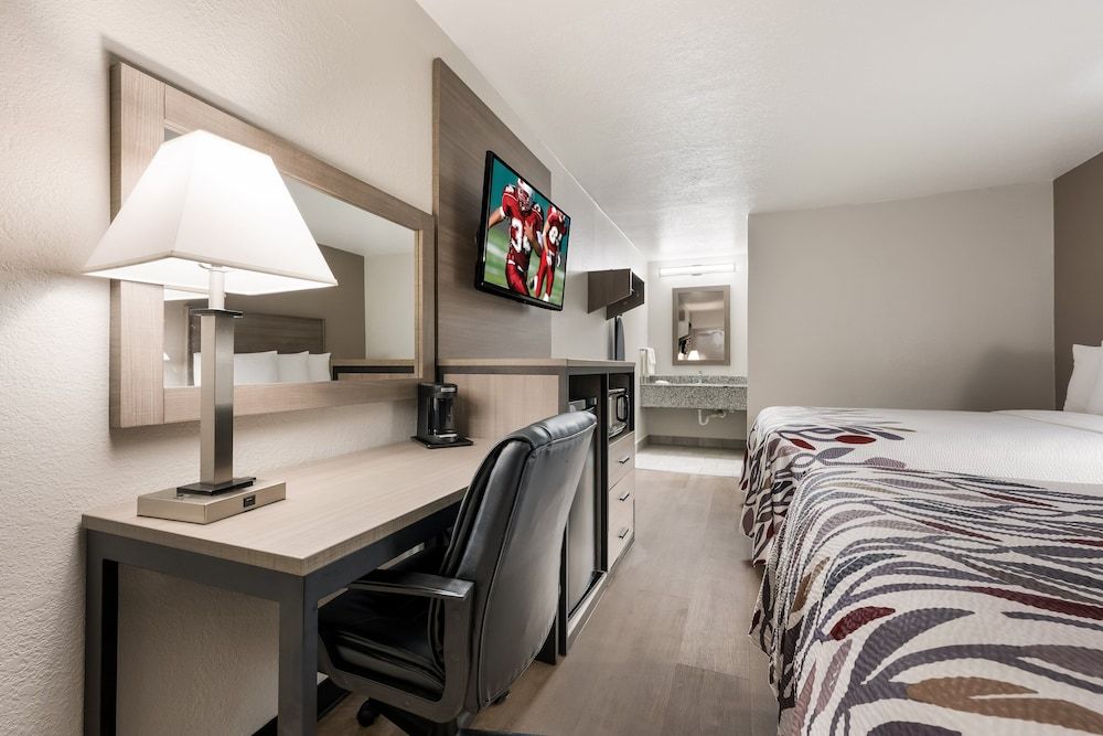 Deluxe Room, 2 Double Beds, Non Smoking (Renovated)