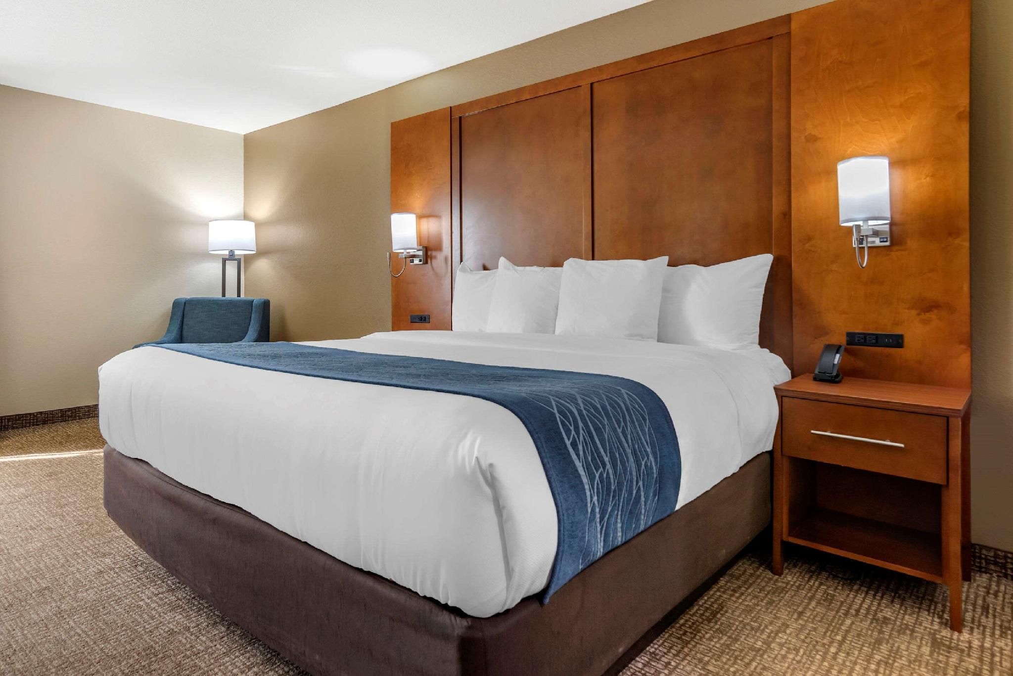 1 King Bed,No smoking