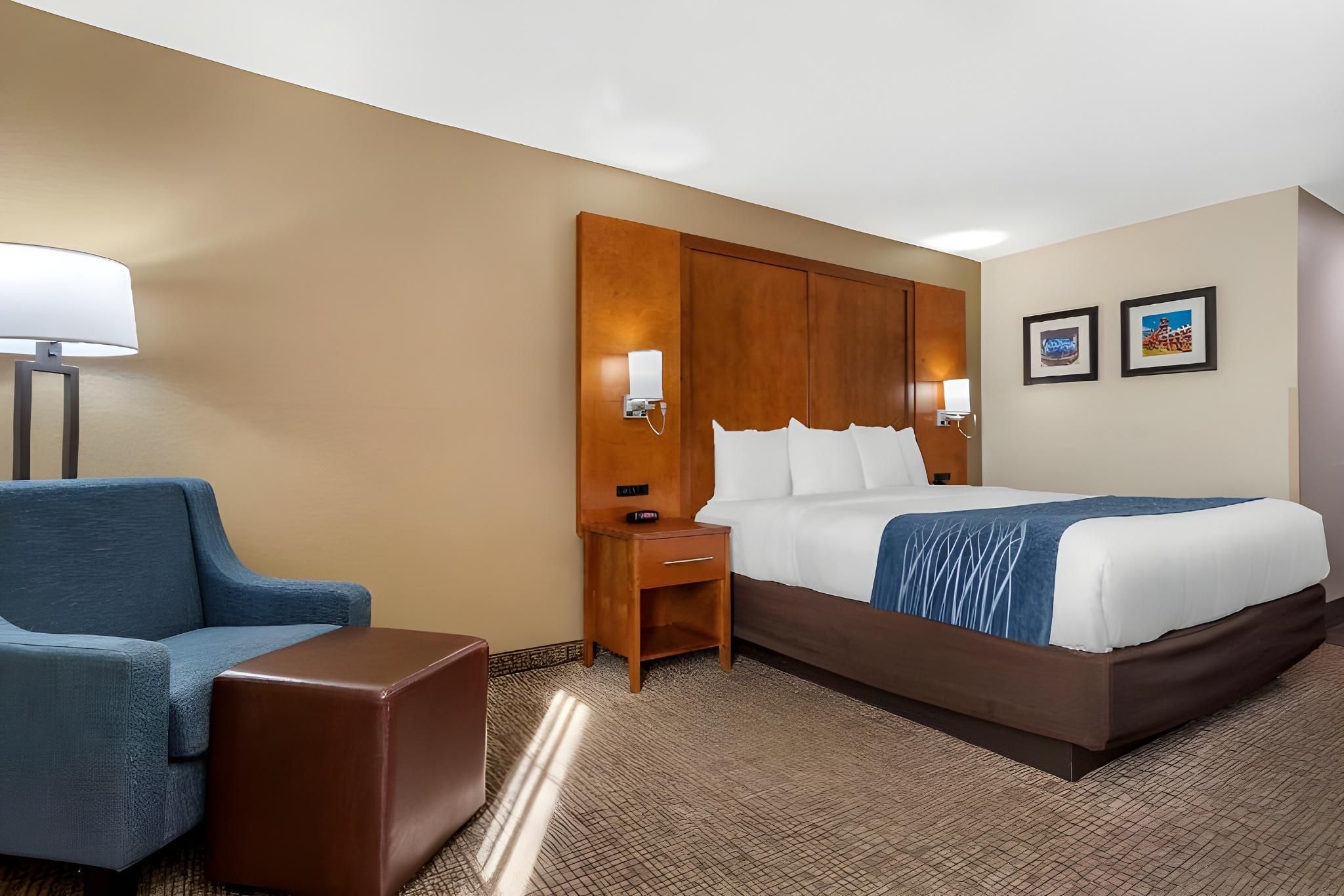 1 King Bed, No Smoking