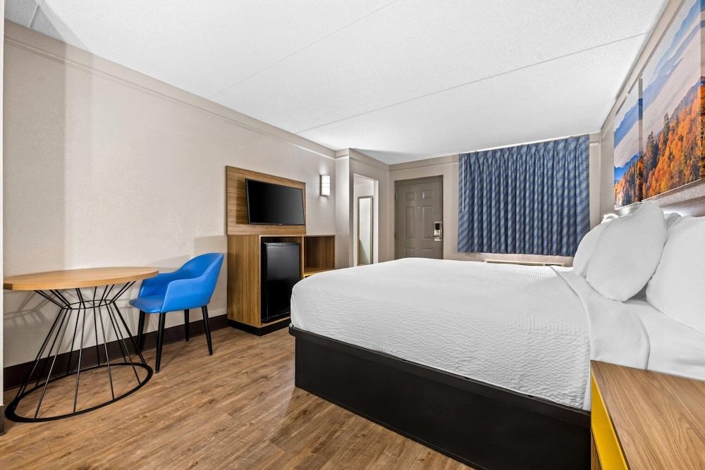 Room, 1 King Bed, Accessible