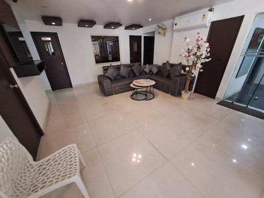 undefined Hotel Meena Paradise 2