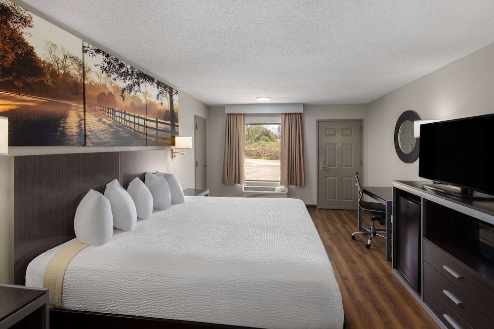 Room, 1 King Bed, Accessible, Non Smoking