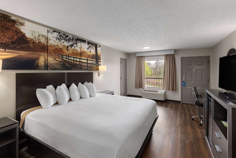 Room, 1 King Bed, Non Smoking
