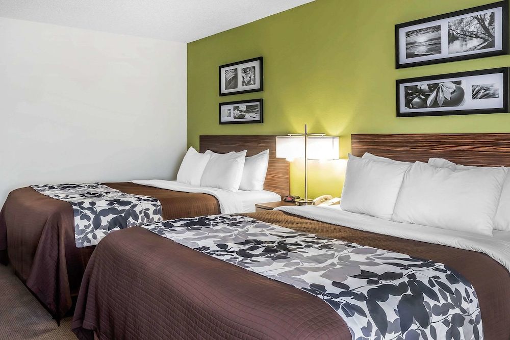 Room, 2 Queen Beds, Accessible, Non Smoking