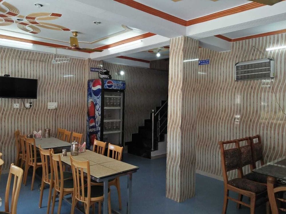 undefined Hotel Galaxy, Lansdowne 6