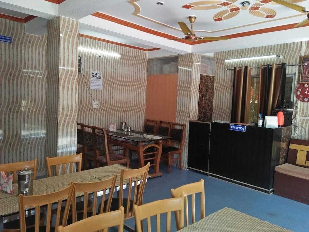 undefined Hotel Galaxy, Lansdowne 7