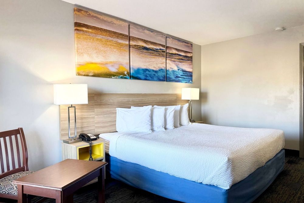 Standard Room, 1 King Bed