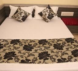 Hotel Heena Plaza Standard Room 2