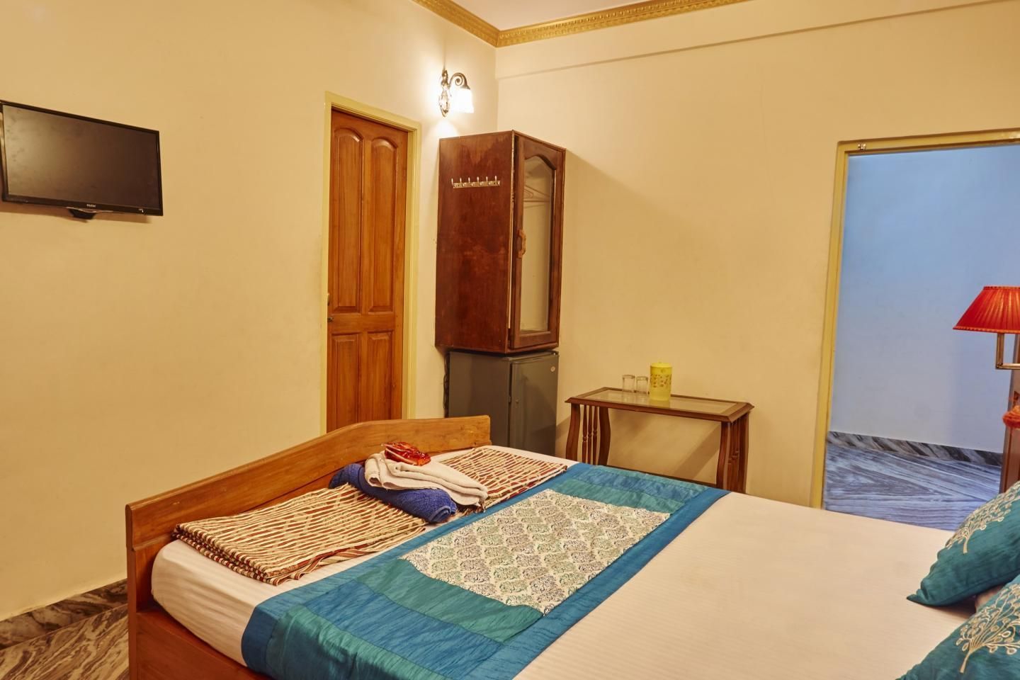 undefined Aston Ajoy 2