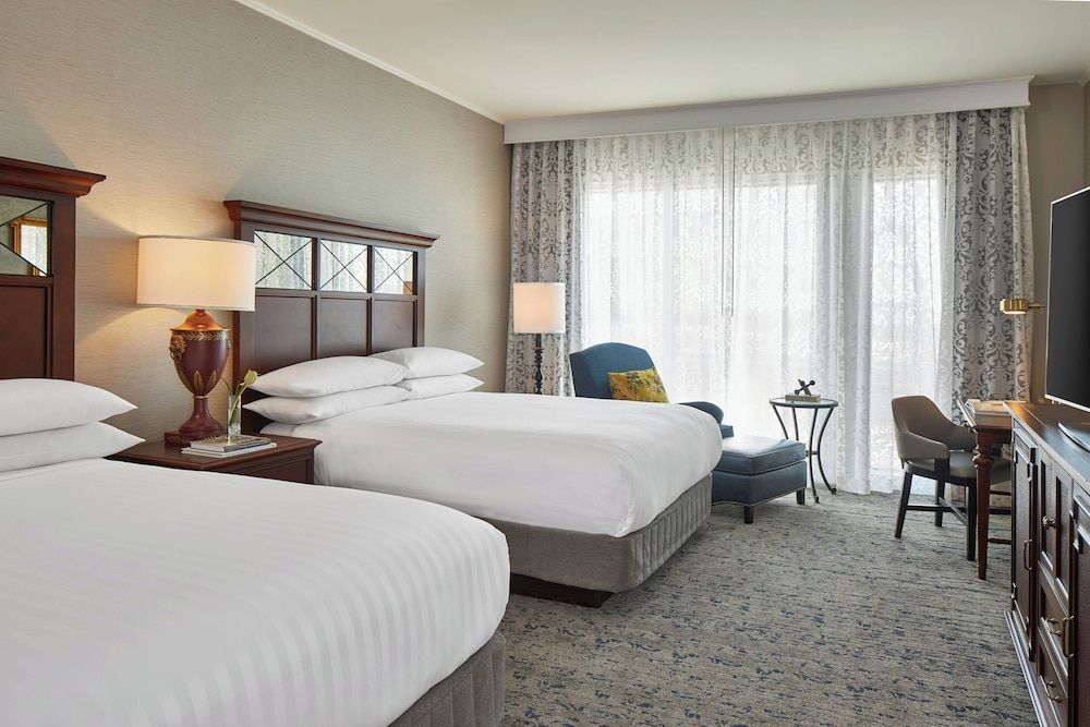 Deluxe Room, 2 Queen Beds (Hearing Accessible)
