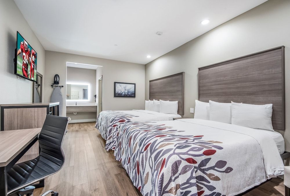 Deluxe Room, 2 Queen Beds, Non Smoking