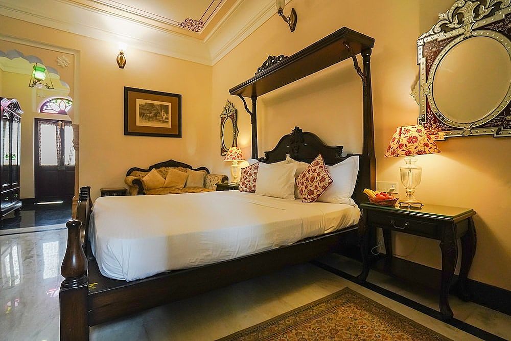 Khas Bagh Deluxe Double Room 9