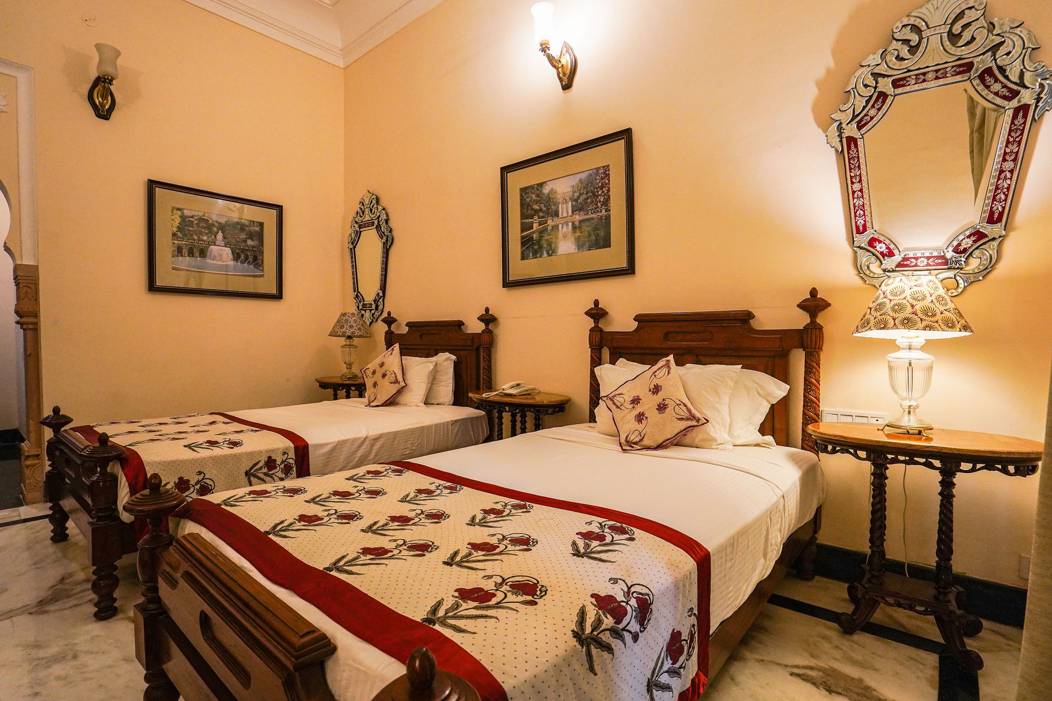 Khas Bagh Deluxe Double Room 4