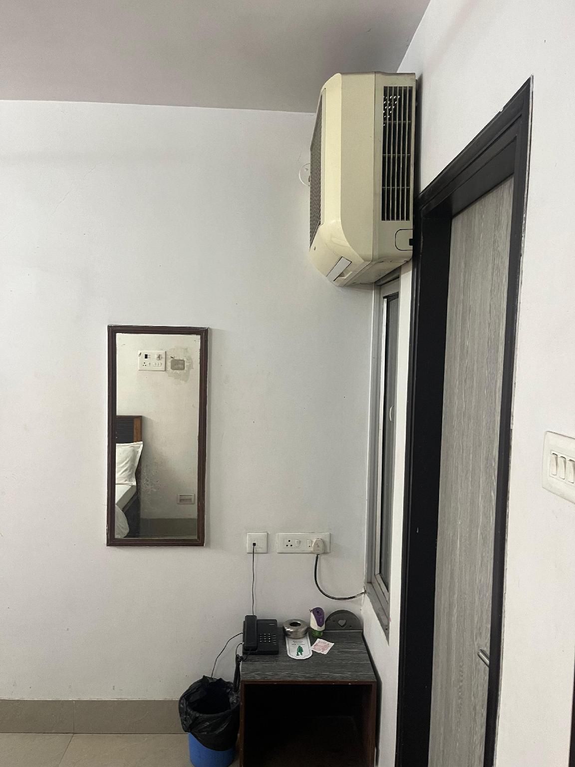 Semi Deluxe Room with City or Street View