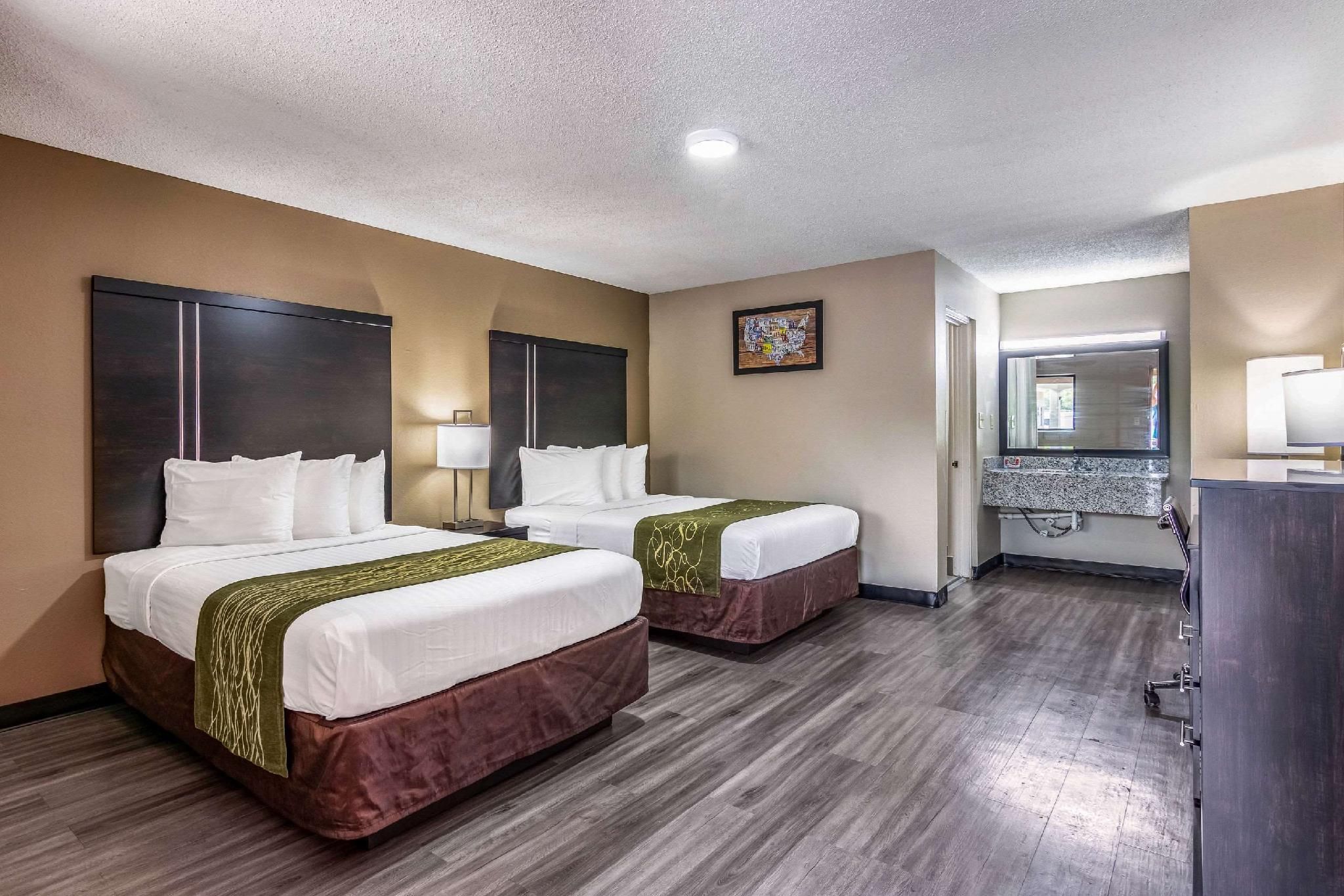 Accessible 2 Double Beds Non Smoking