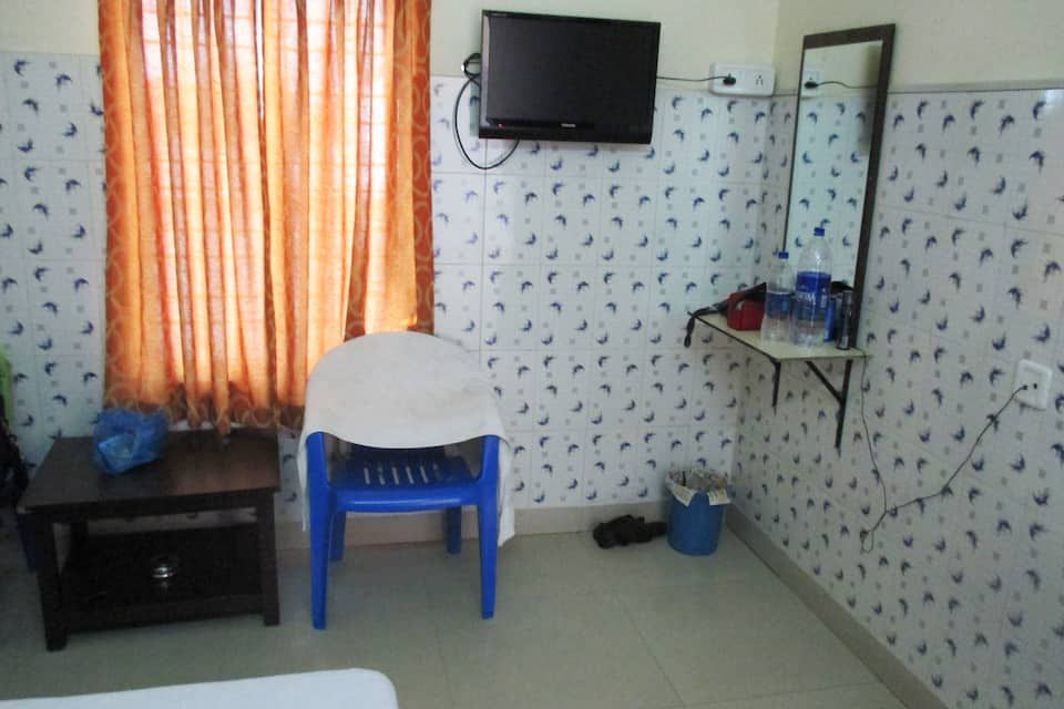 Vishnu Residency Double Non AC 4