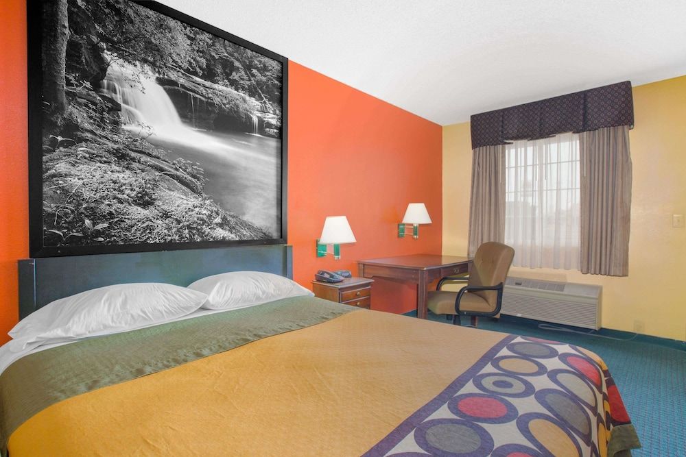 Standard Room, 1 Queen Bed, Smoking