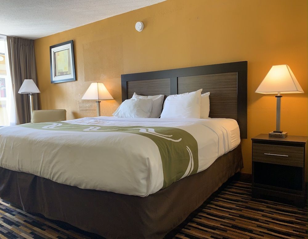 Standard Room, 1 King Bed, Non Smoking