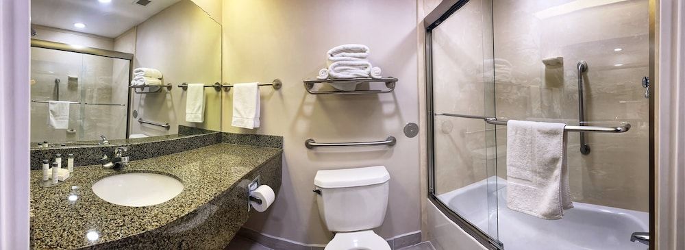 The ColdWater Inn Elite Studio Suite, 1 King Bed 3