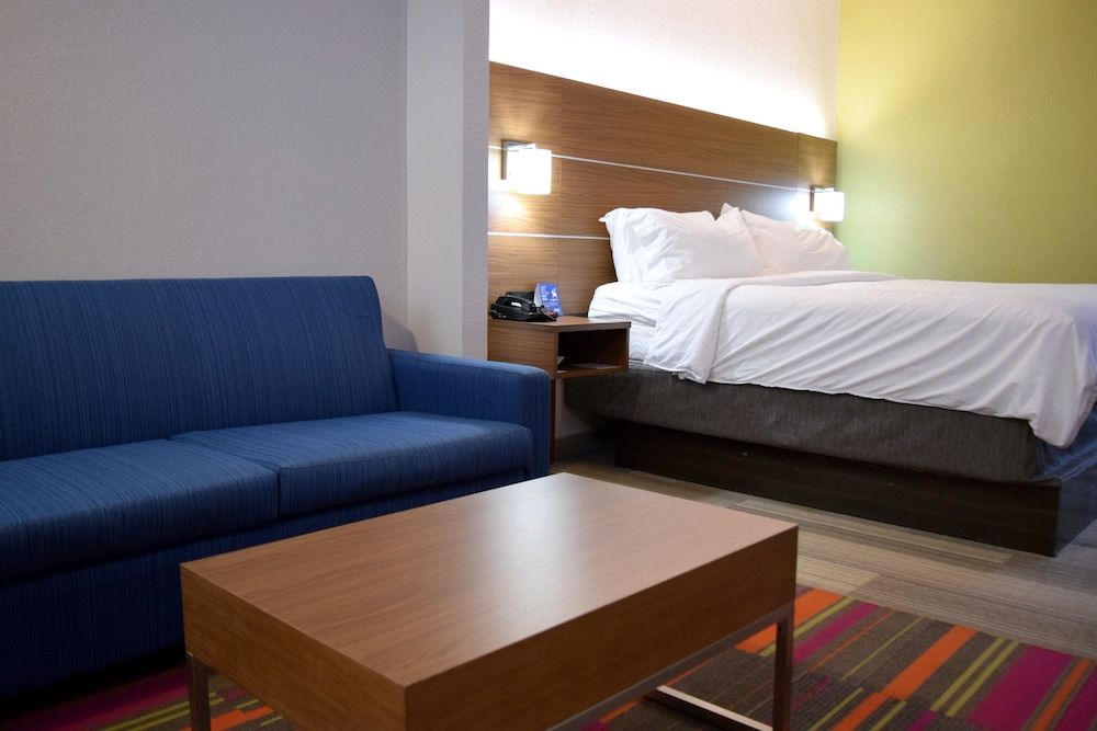 Suite, 1 Bedroom (1 King Bed, Sofa Bed)