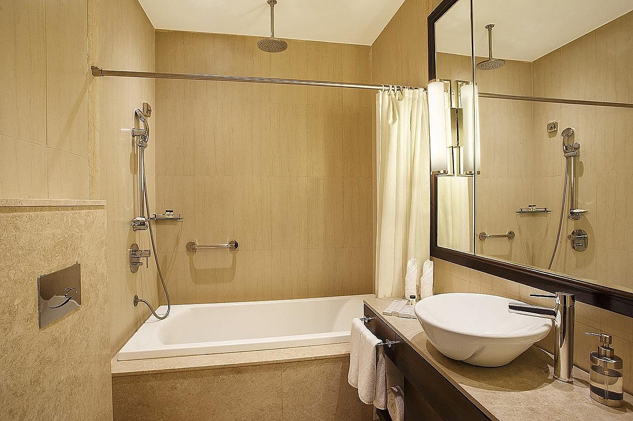 Premium Room, 1 King Bed