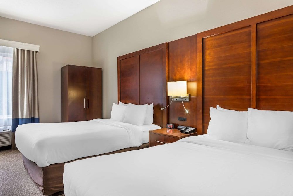 Standard Room, 2 Queen Beds, Non Smoking