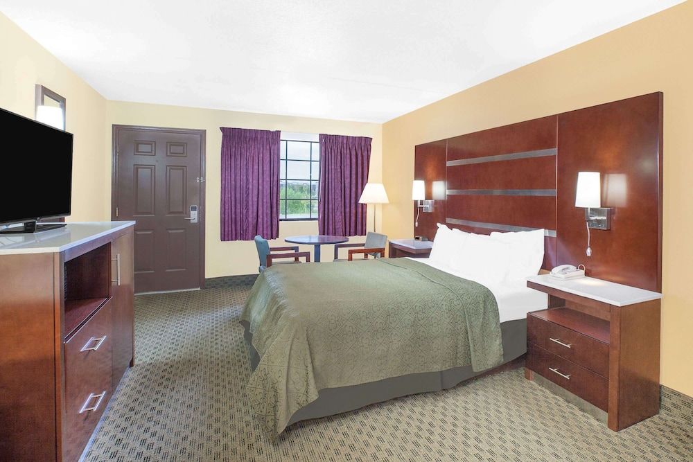 Room, 1 Queen Bed, Accessible, Non Smoking