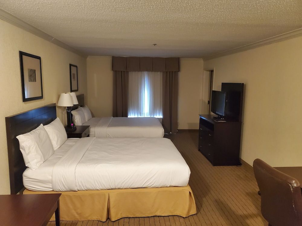 Standard Two Queen Room