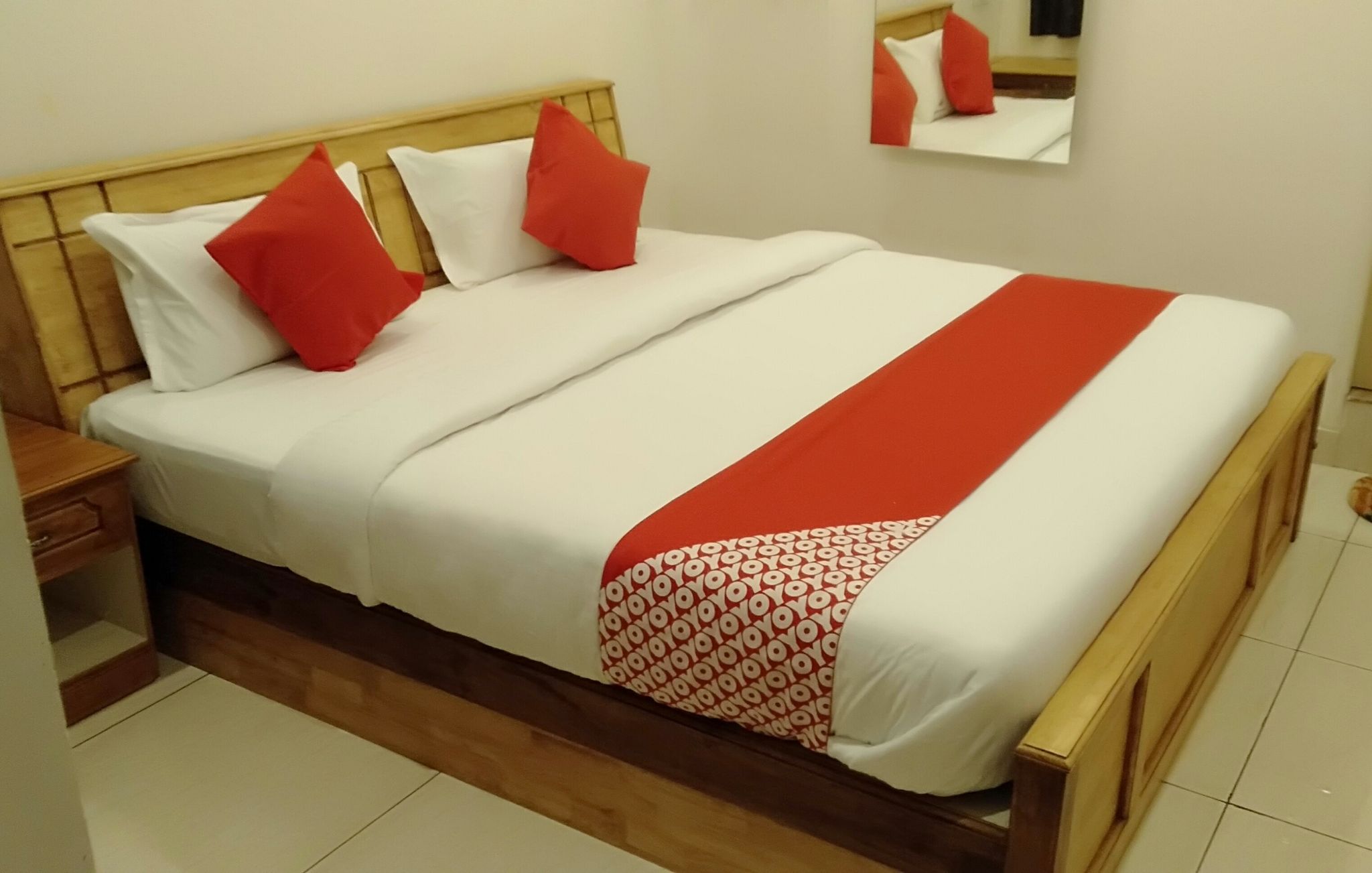 Lingam Residency Hotel Double Room 3