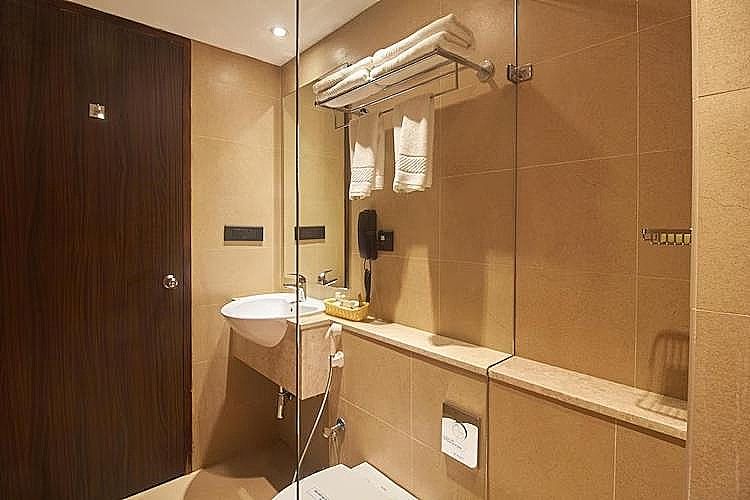 Park Connect Executive Room 10