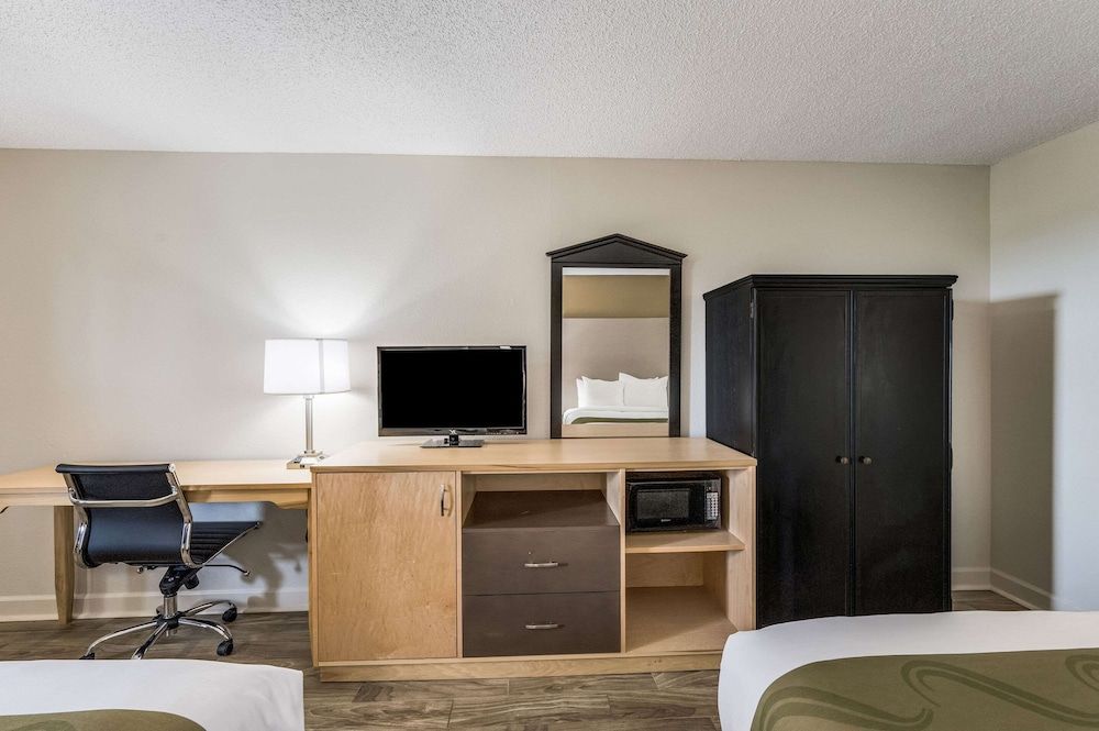Standard Room, 2 Queen Beds, Smoking