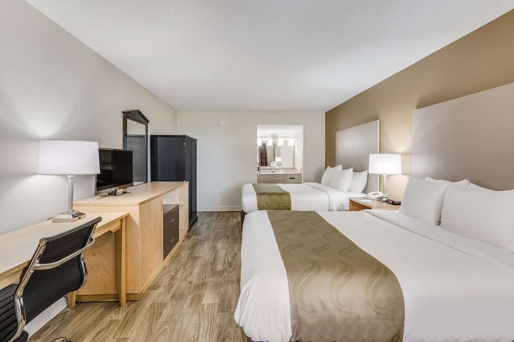 Standard Room, 2 Queen Beds, Smoking