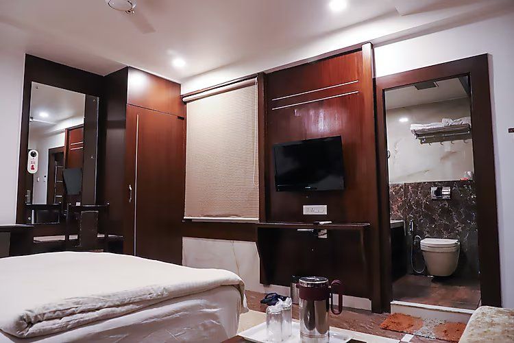 Deluxe Double Bed Room