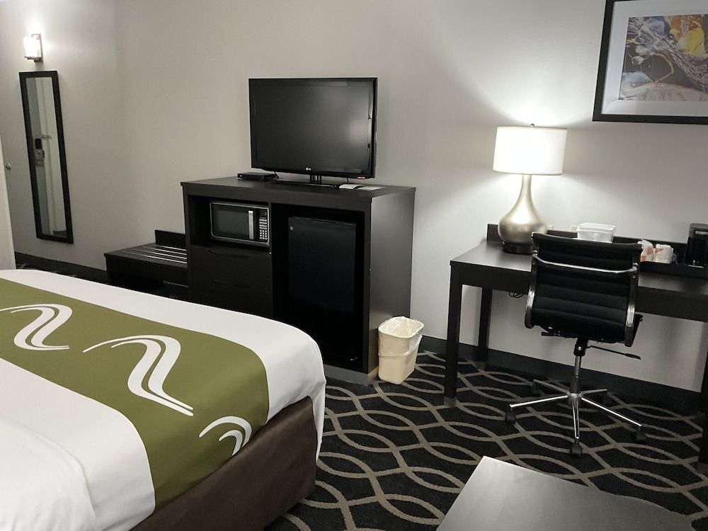 Room, 1 King Bed, Accessible, Non Smoking