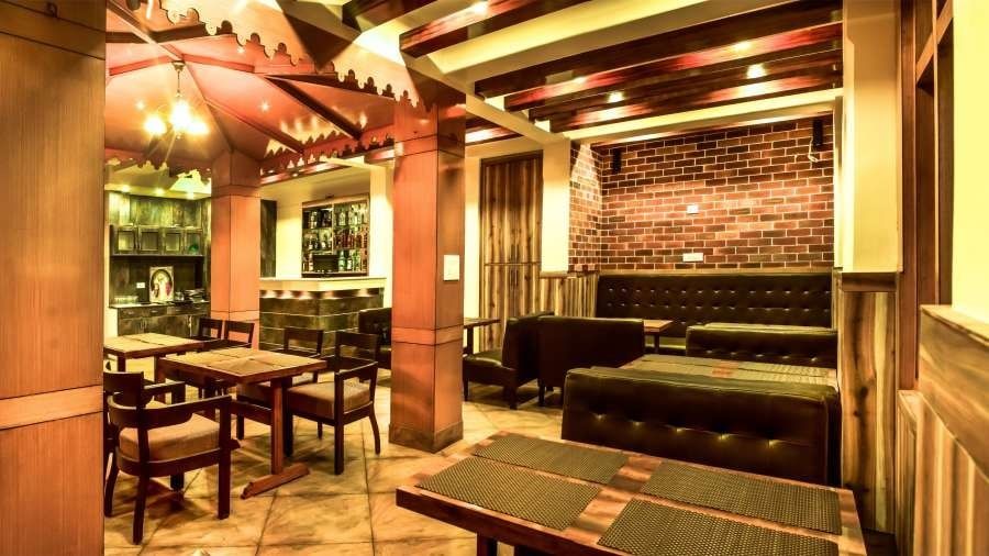 Food & Dining
