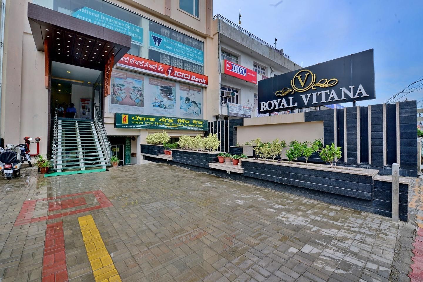 undefined Royal Vitana 6