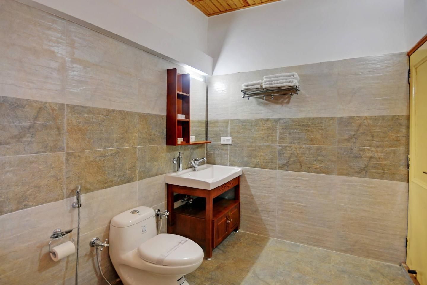 Ojaswi Himalayan Resort Deluxe Room 6