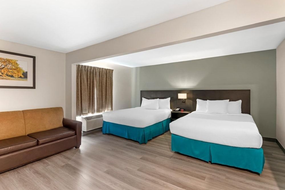 Suite, 2 Queen Beds, Non Smoking (Efficiency)