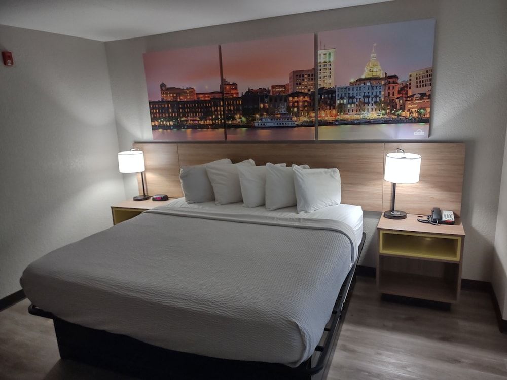 Standard Room, 1 King Bed, Smoking