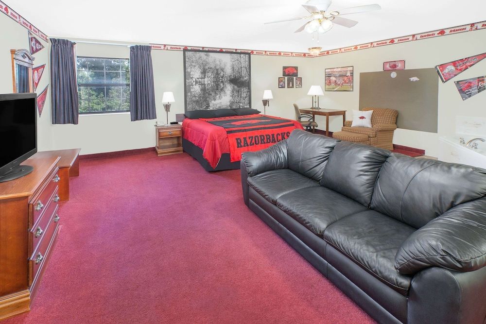 Suite, 1 King Bed (University of Arkansas memorabilia)