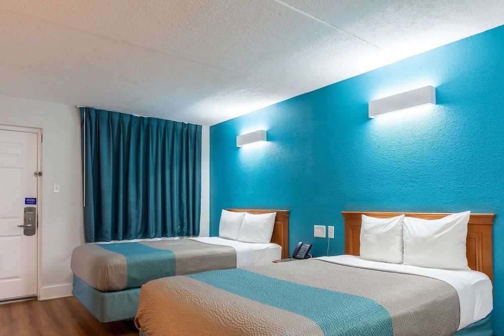 Motel 6 North Little Rock, AR - McCain Standard Room, 2 Double Beds, Non Smoking 9